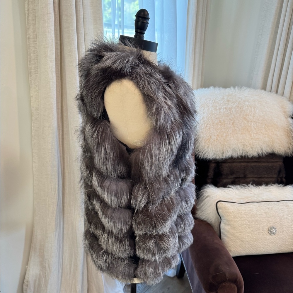 Genuine Fox Fur Vest - Grey, Silver, Black - Picture 5 of 11